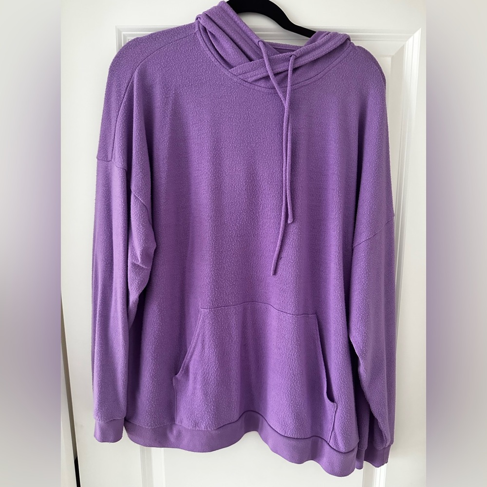 Alo sweatshirt
